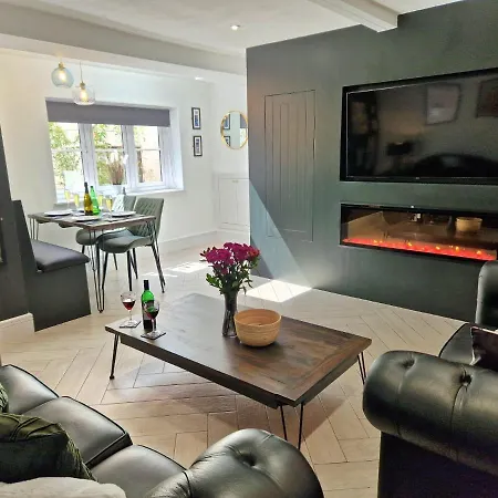 Holiday home Wesley Chapel- Cyanacottages Whitby