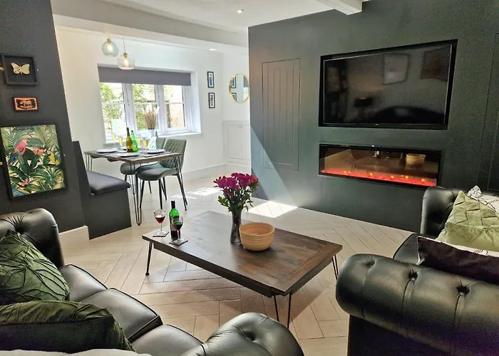 別荘 Wesley Chapel- Cyanacottages ウィットビー