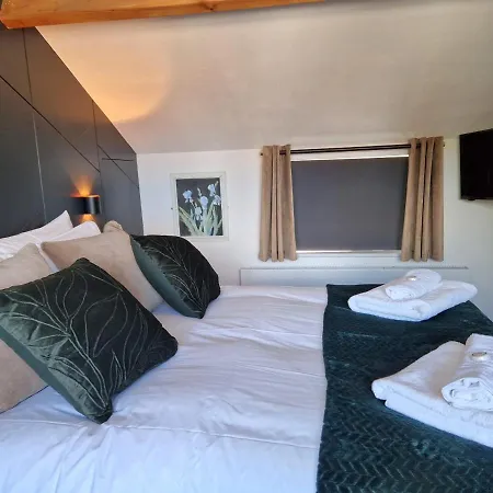 Wesley Chapel- Cyanacottages *