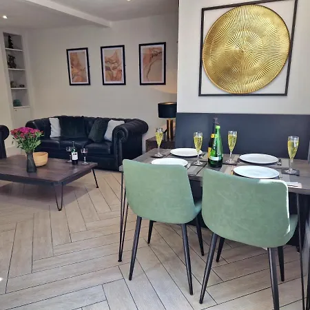 Wesley Chapel- Cyanacottages Hébergement de vacances Whitby