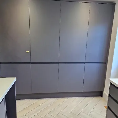 Wesley Chapel- Cyanacottages * Whitby