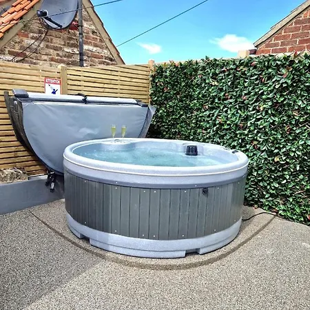 Hébergement de vacances Wesley Chapel- Cyanacottages *